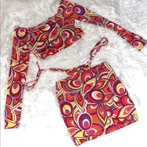 Almost famous womens large skirt set!